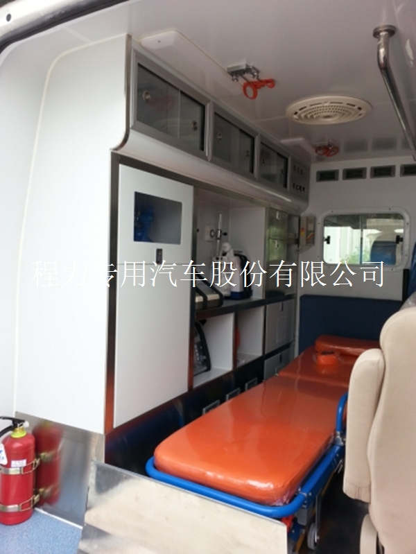 福特全順新世代V348監(jiān)護(hù)救護(hù)車|7座|價(jià)格 福特全順新世代V348監(jiān)護(hù)救護(hù)車|7座|價(jià)格