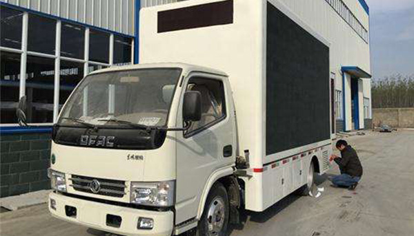 湖北程力東風多利卡宣傳車介紹